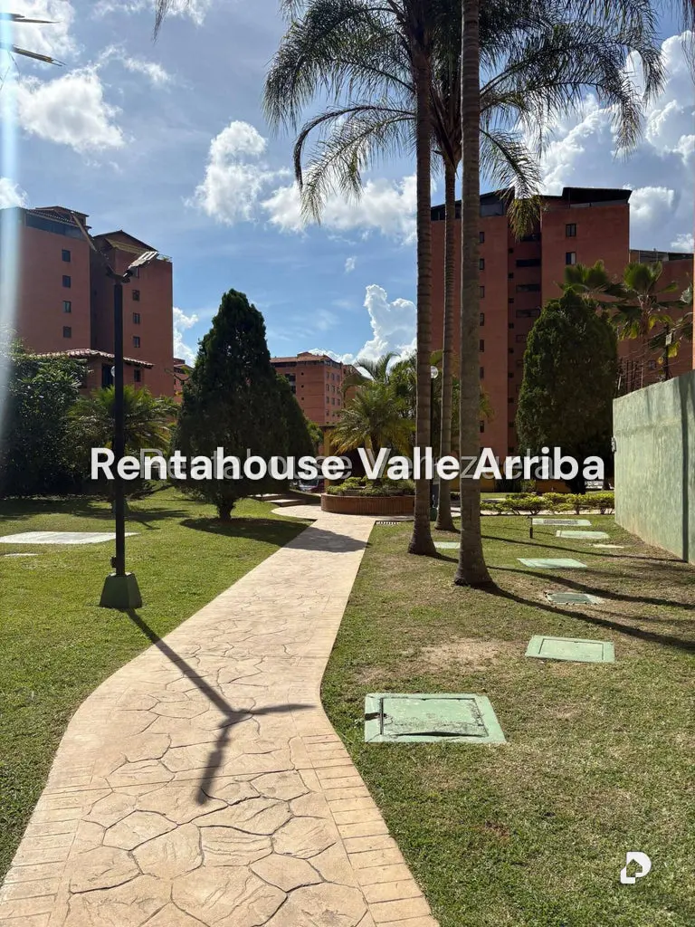Apartamento en Colinas de La Tahona, Caracas – 2