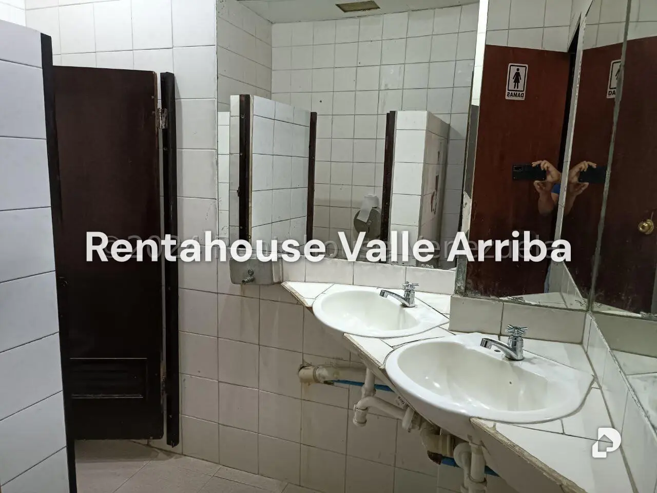 Local comercial en La Boyera, Caracas – 21