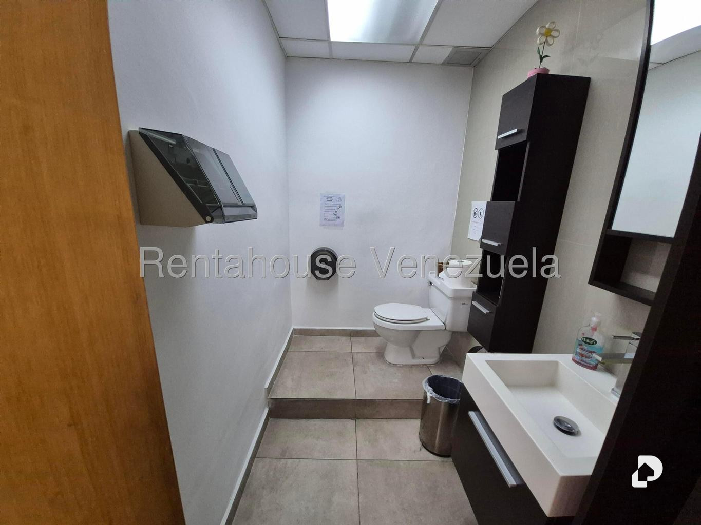 Oficina en Prados del Este, Caracas – 22