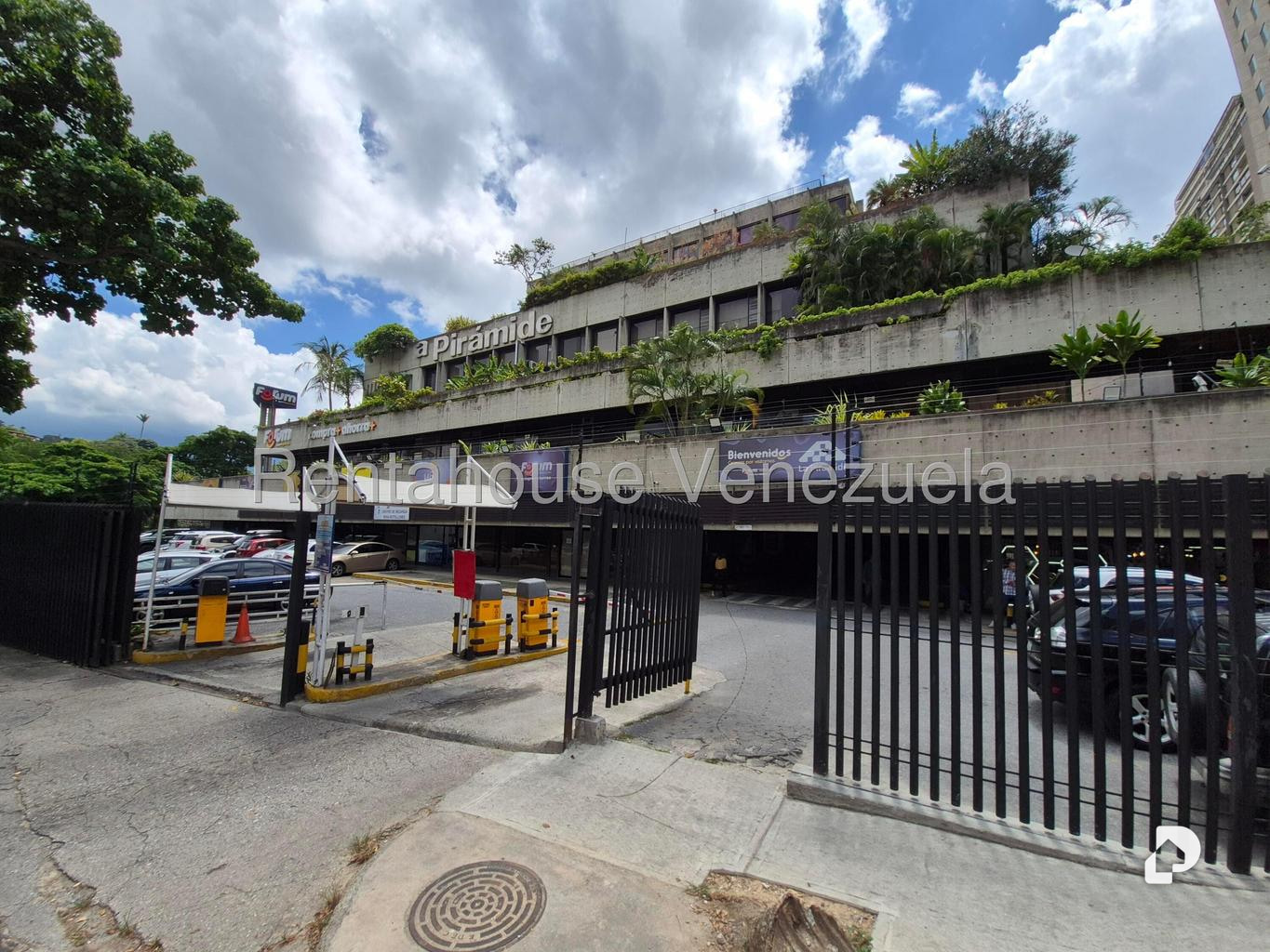 Oficina en Prados del Este, Caracas – 1