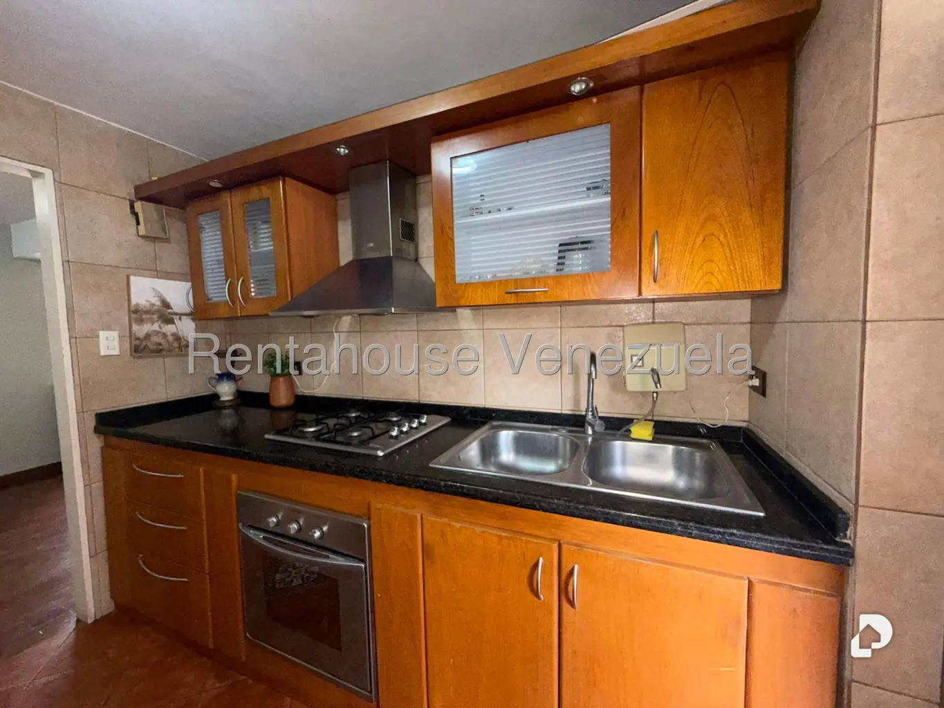 Apartamento en Santa Rosa de Lima, Caracas – 13
