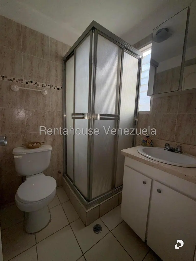 Apartamento en Santa Rosa de Lima, Caracas – 27