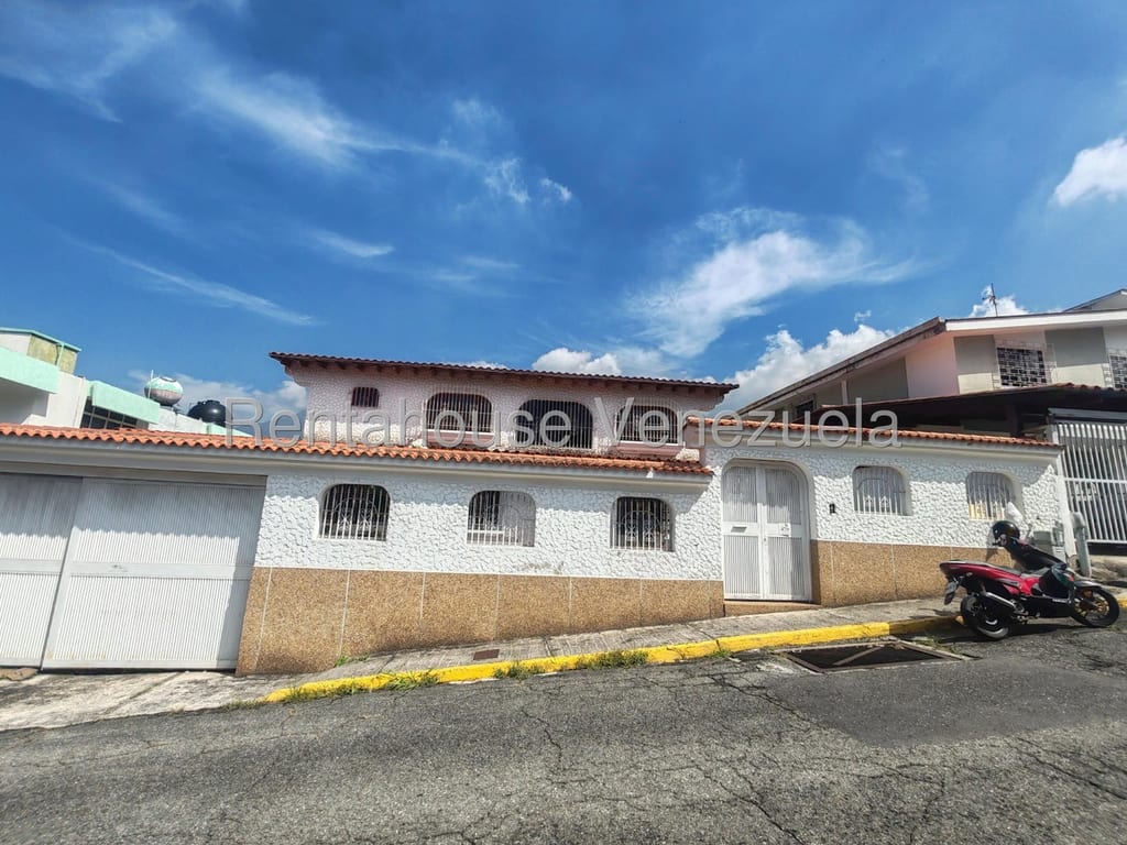 Casa en El Marqués, Caracas - 1