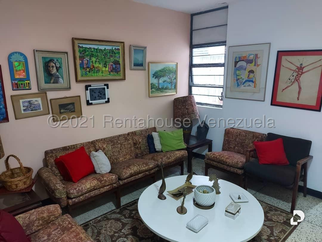 Casa en Colinas de Bello Monte, Caracas – 27