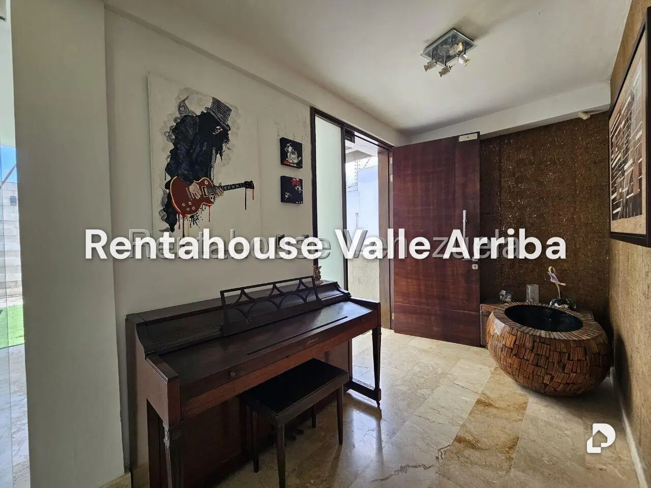 Casa en Lomas de La Lagunita, Caracas – 22
