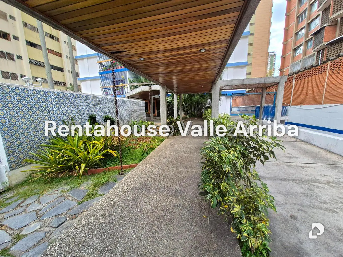 Apartamento en Los Palos Grandes, Caracas – 30