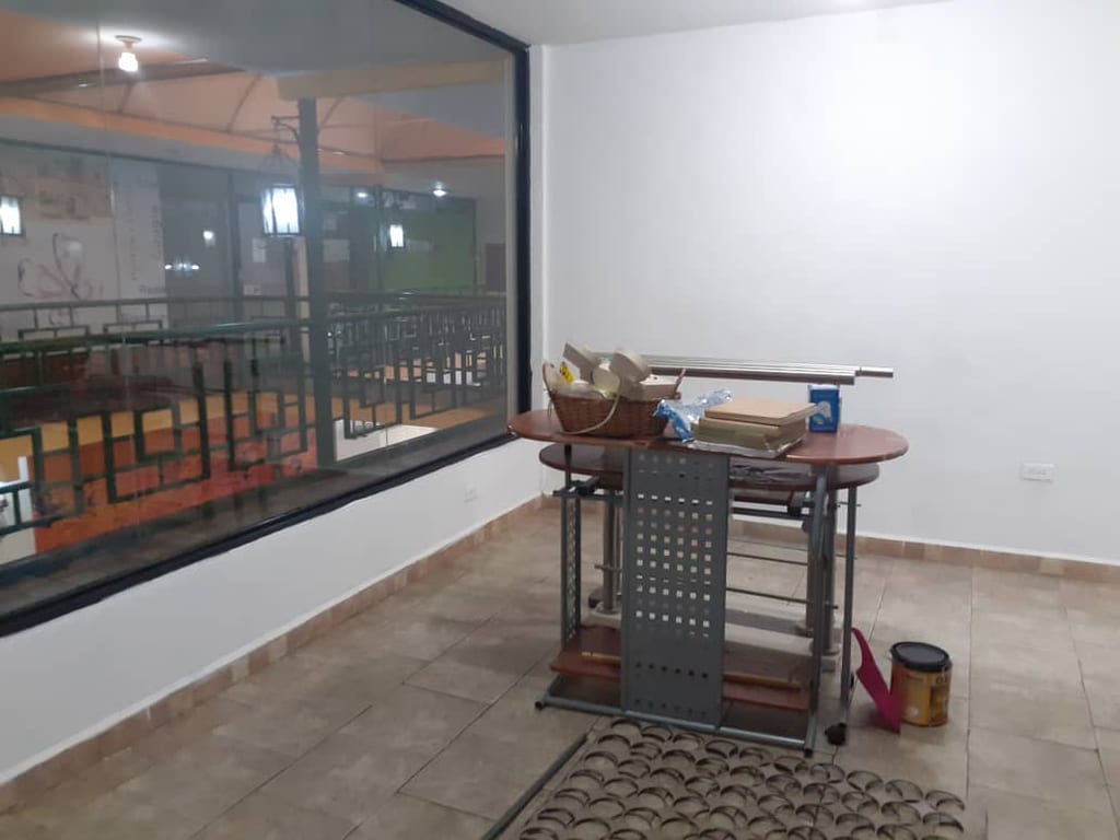 Local comercial en Av. Bolívar Norte, Valencia - 1