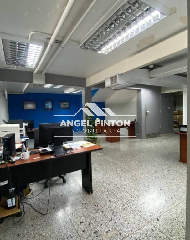 Oficina en La Estrella, Maracaibo - 1