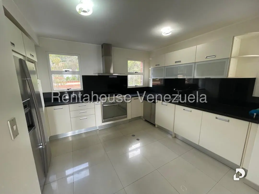 Apartamento en Oripoto, Caracas – 23
