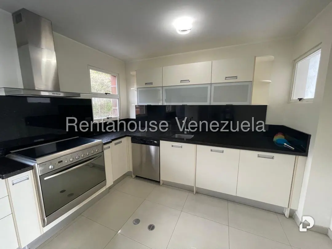 Apartamento en Oripoto, Caracas – 26