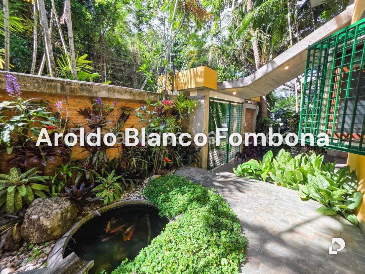 Casa en Cerro Verde, Caracas – 2