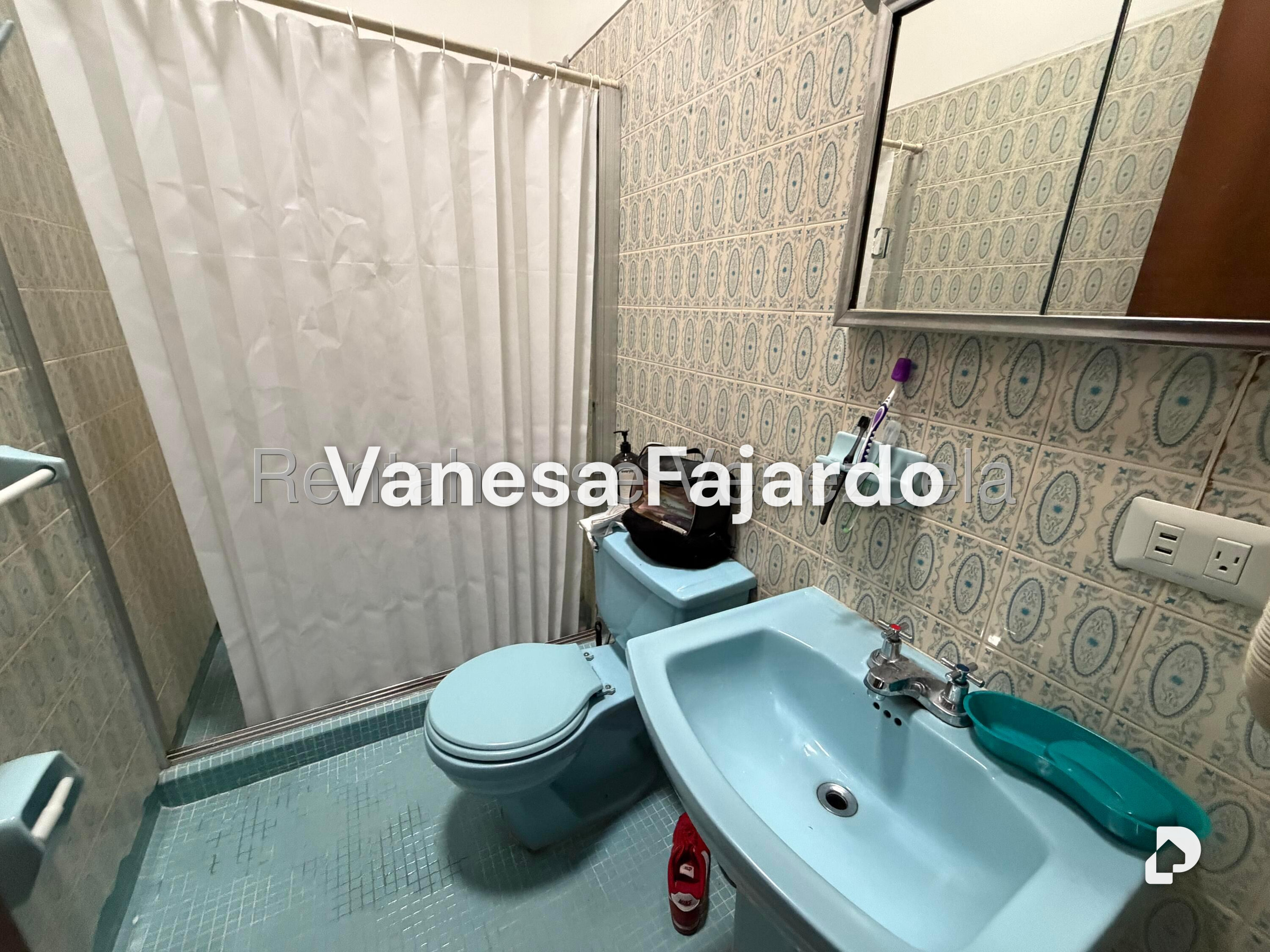 House in Alto Prado, Caracas – 16