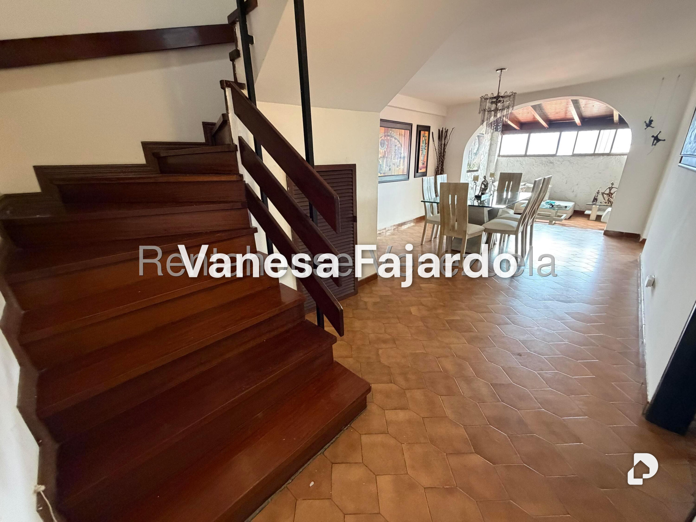 House in Alto Prado, Caracas – 10