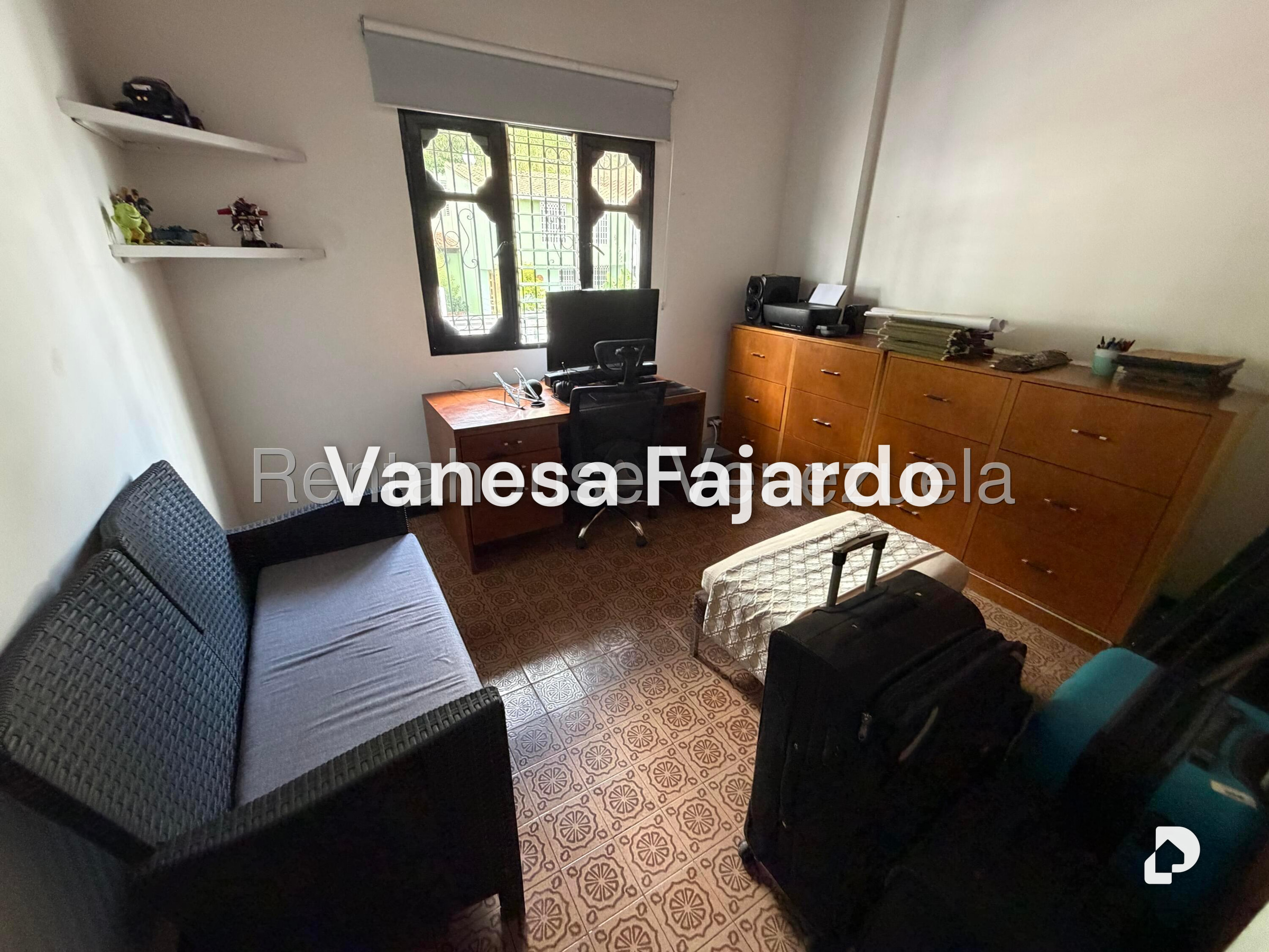 House in Alto Prado, Caracas – 17