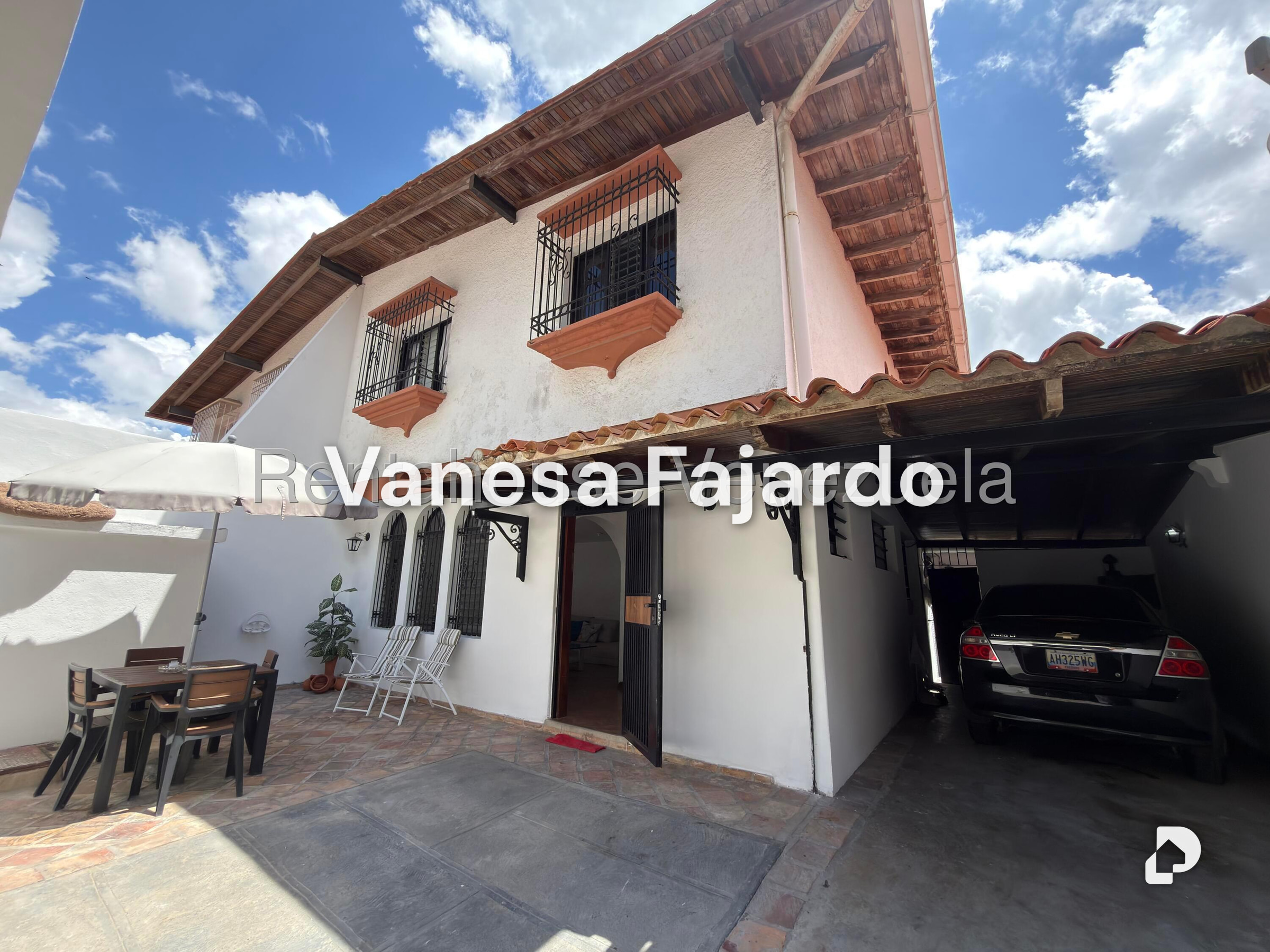 House in Alto Prado, Caracas – 1