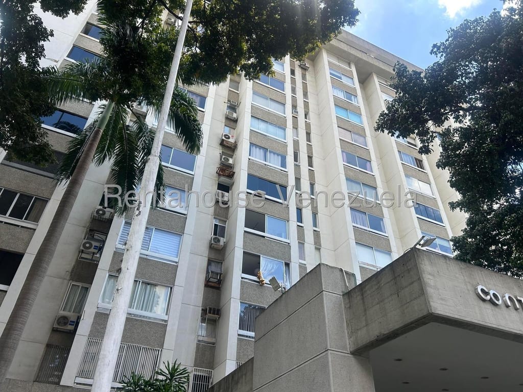 Apartamento en Los Palos Grandes, Caracas - 1