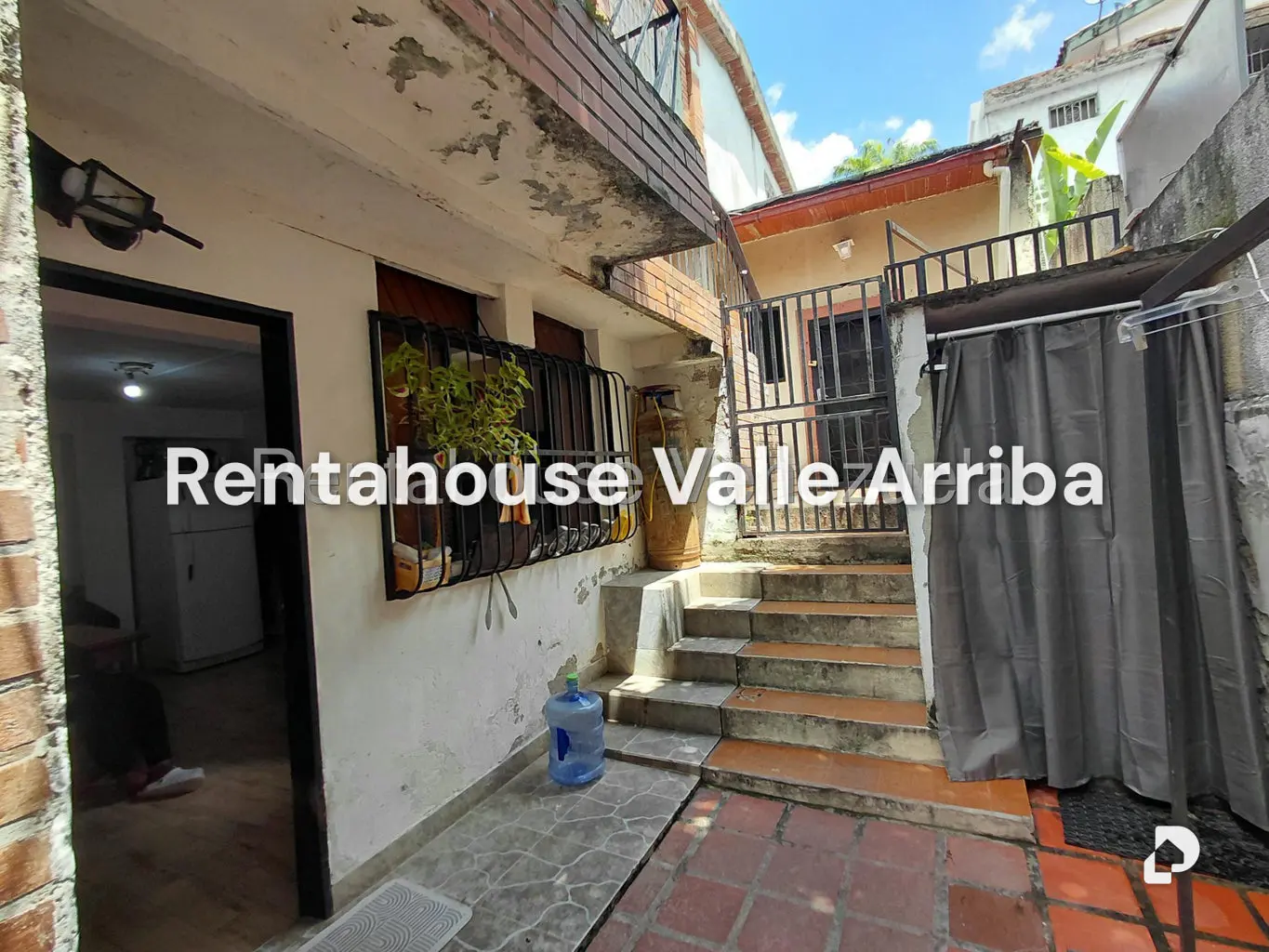 Casa en El Cafetal, Caracas – 23