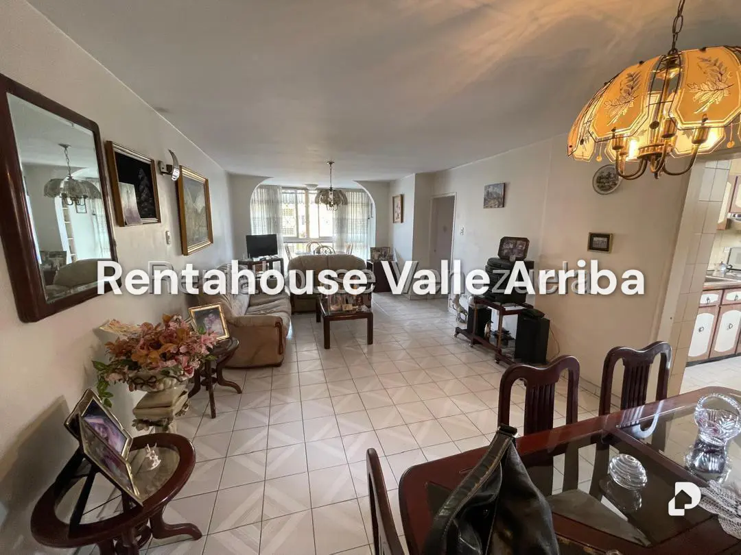 Apartamento en Parroquia Santa Rosalía, Caracas – 2