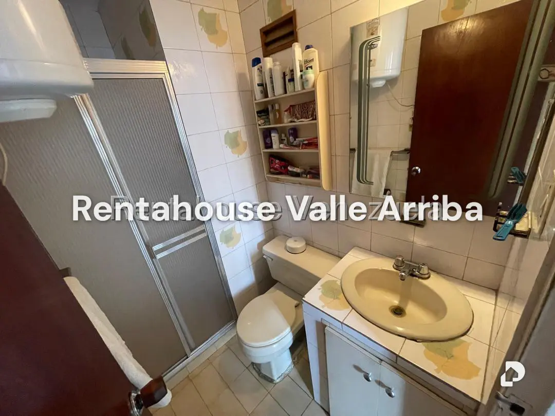 Apartamento en Parroquia Santa Rosalía, Caracas – 12