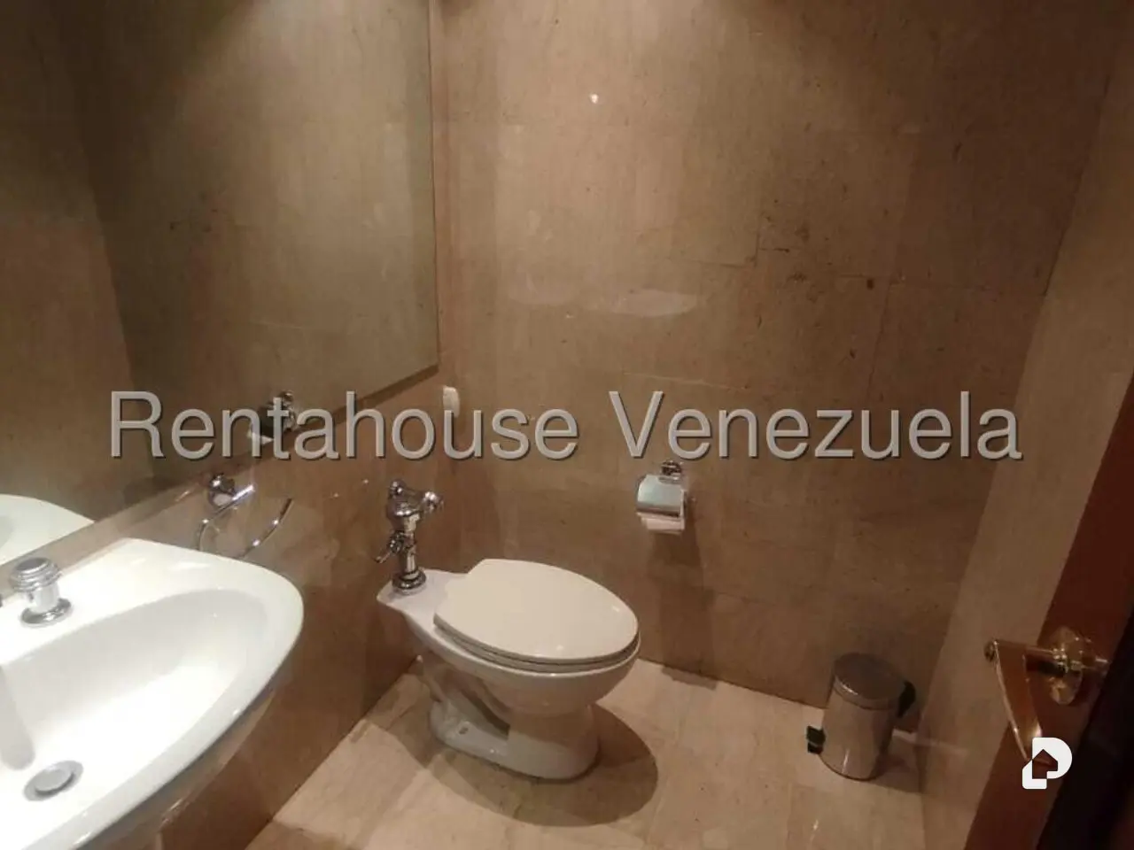 Office in Las Mercedes, Caracas – 10