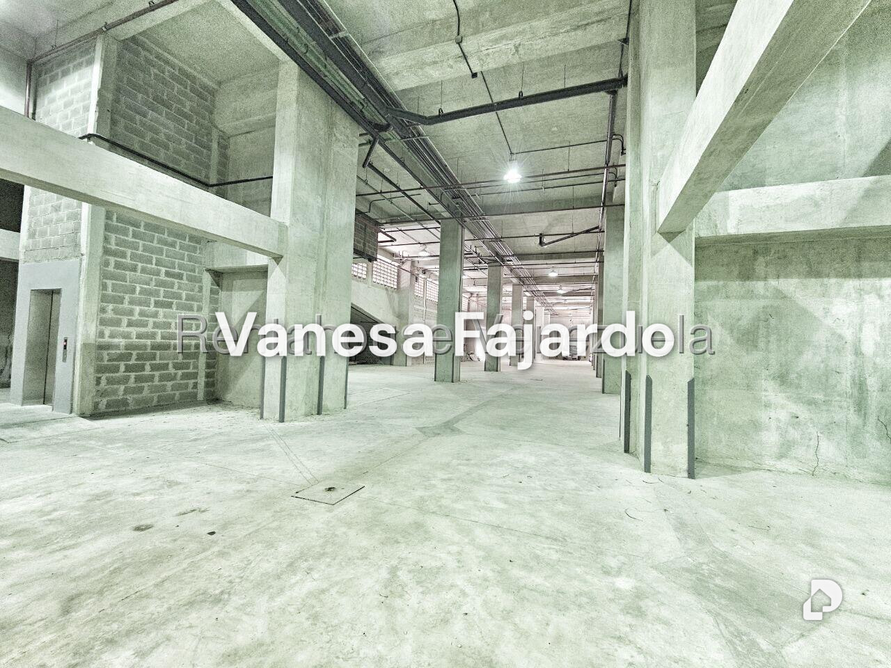 Edificio en Los Ruices, Caracas – 16