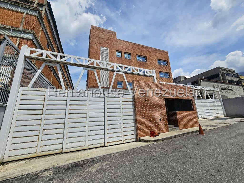 Edificio en Los Ruices, Caracas