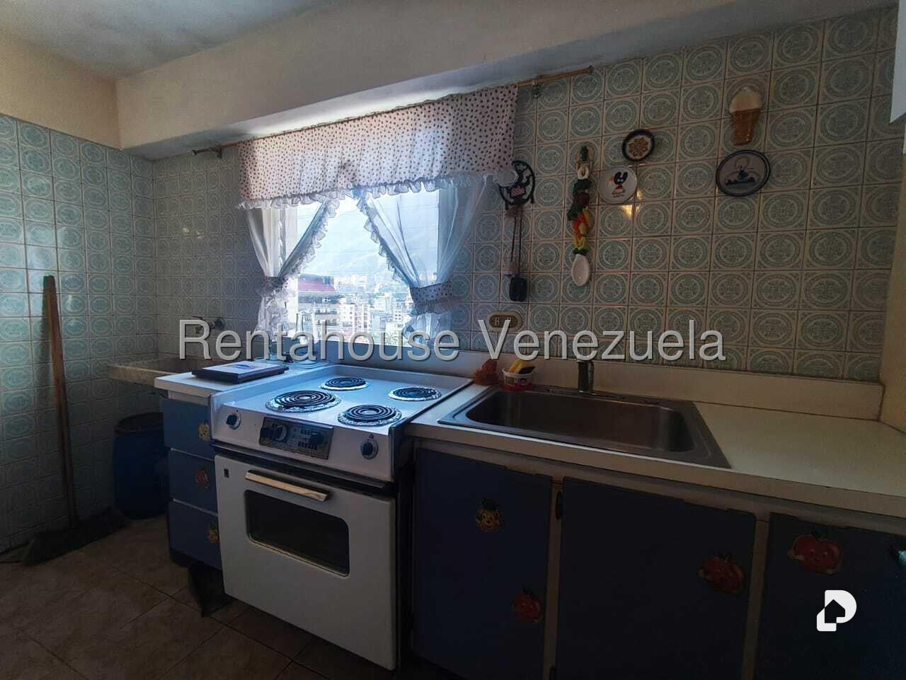 Apartamento en Santa Eduvigis, Caracas – 13