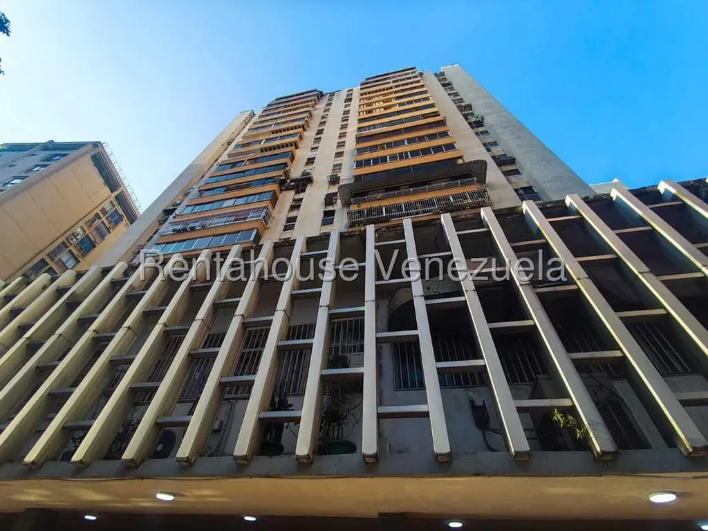 Apartment in Santa Eduvigis, Caracas - 1