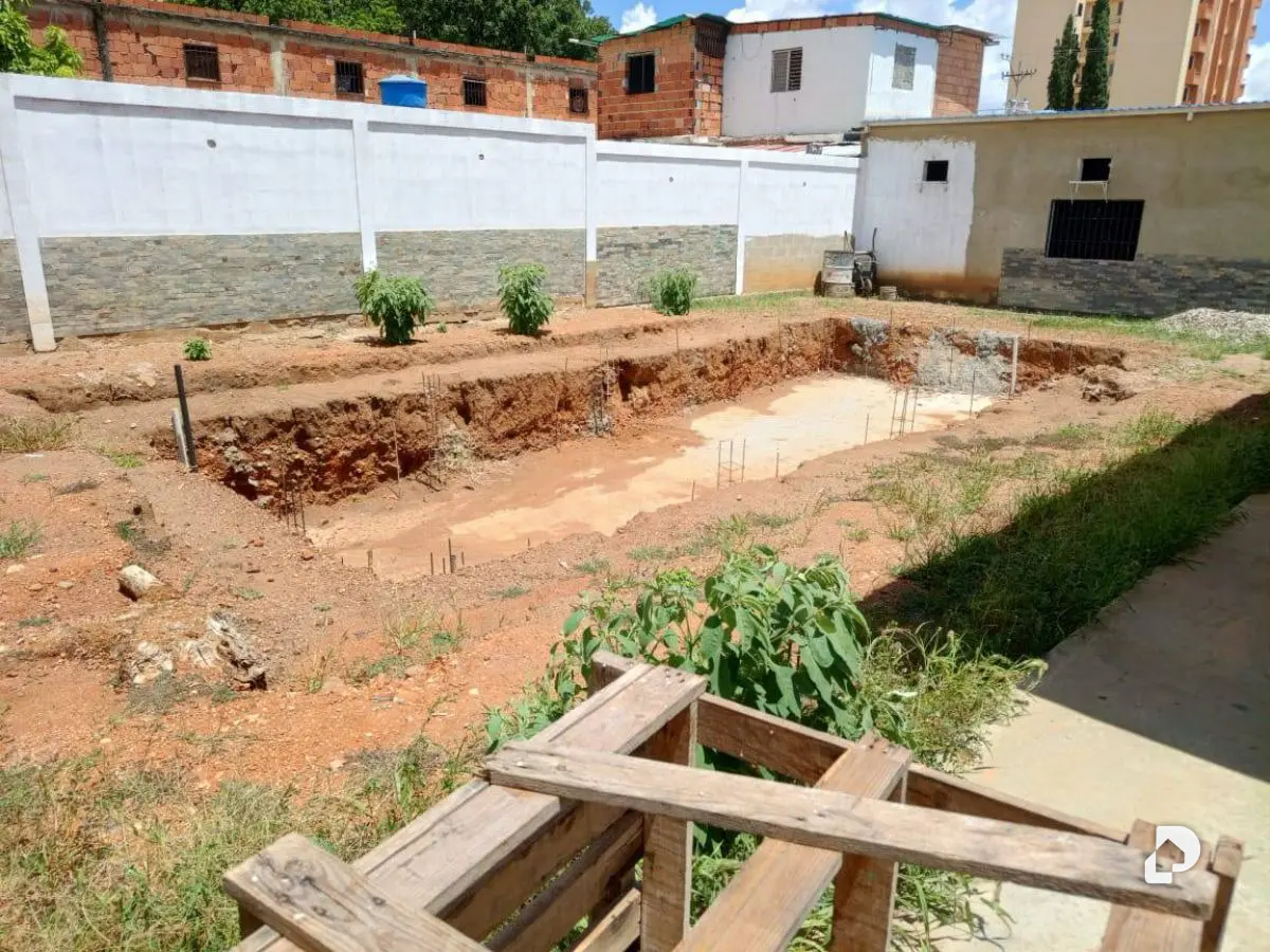 Casa en Av. Rotaria, Barquisimeto – 2
