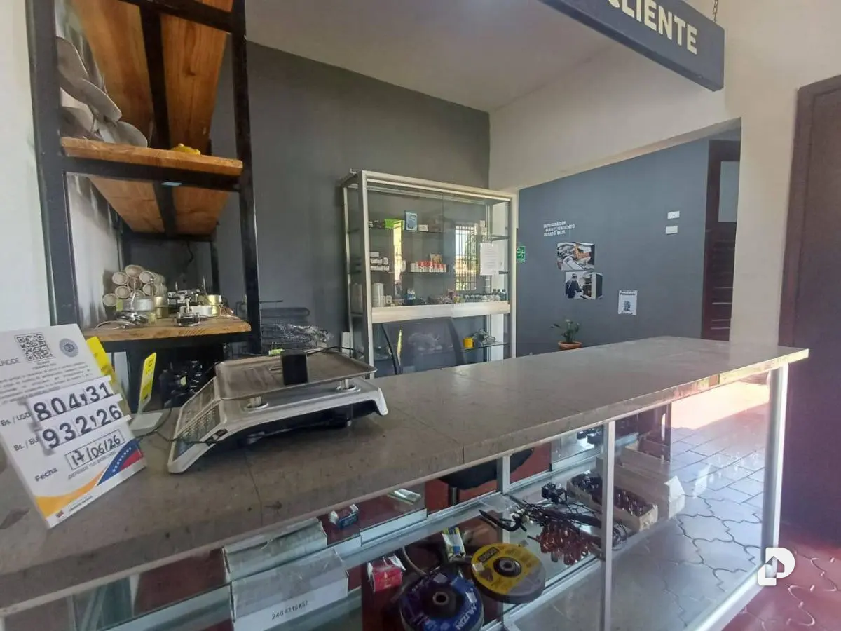 Casa en Av. Rotaria, Barquisimeto – 15