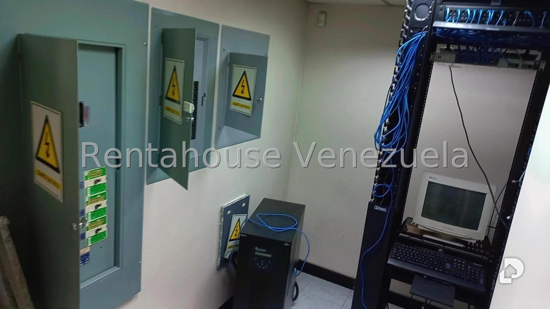 Local comercial en El Cafetal, Caracas – 11