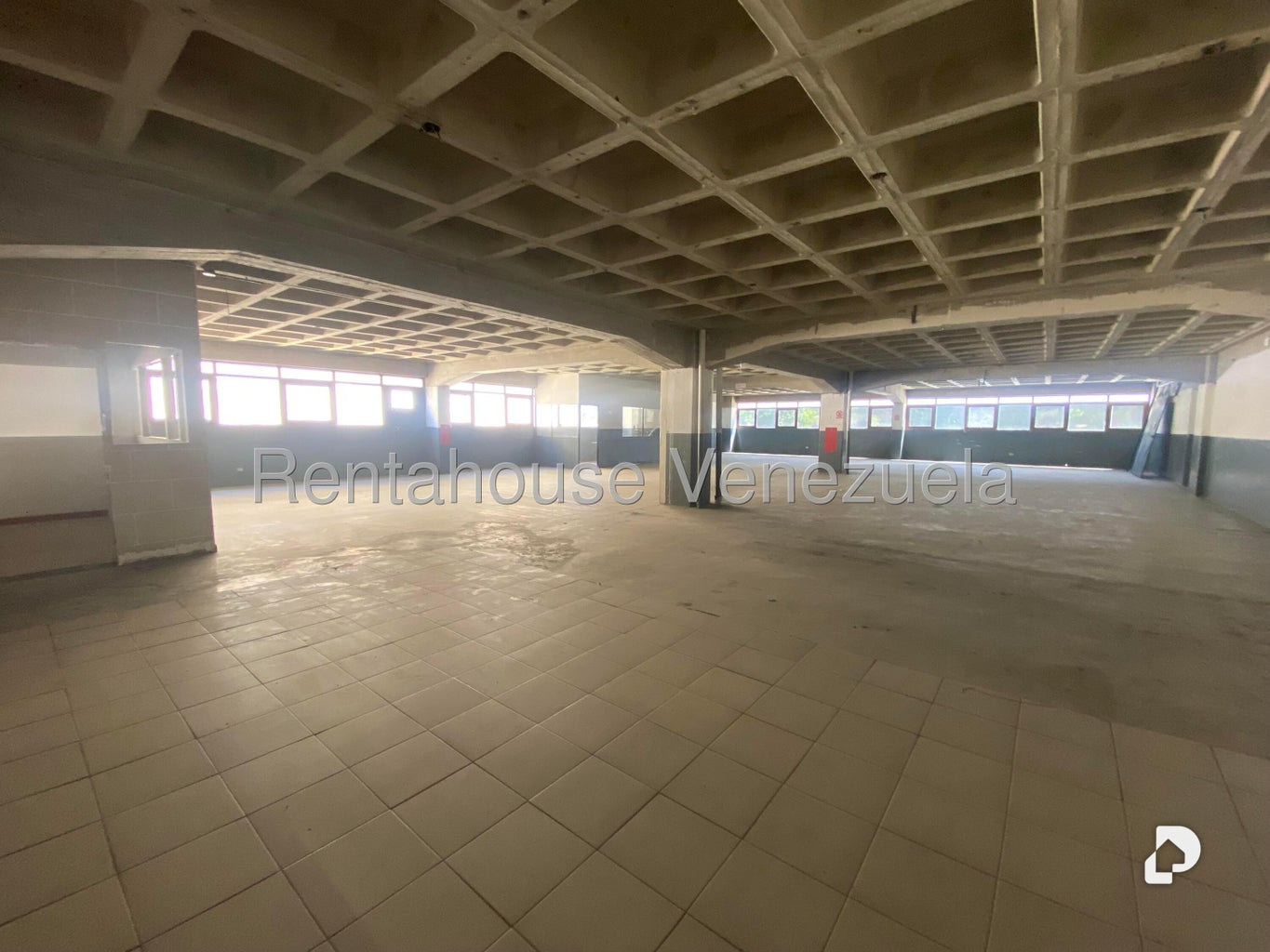 Local comercial en La Yaguara, Caracas – 14