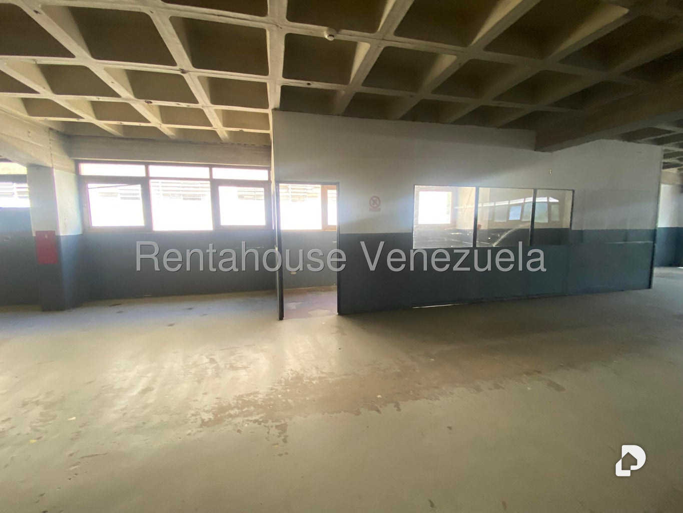 Local comercial en La Yaguara, Caracas – 13