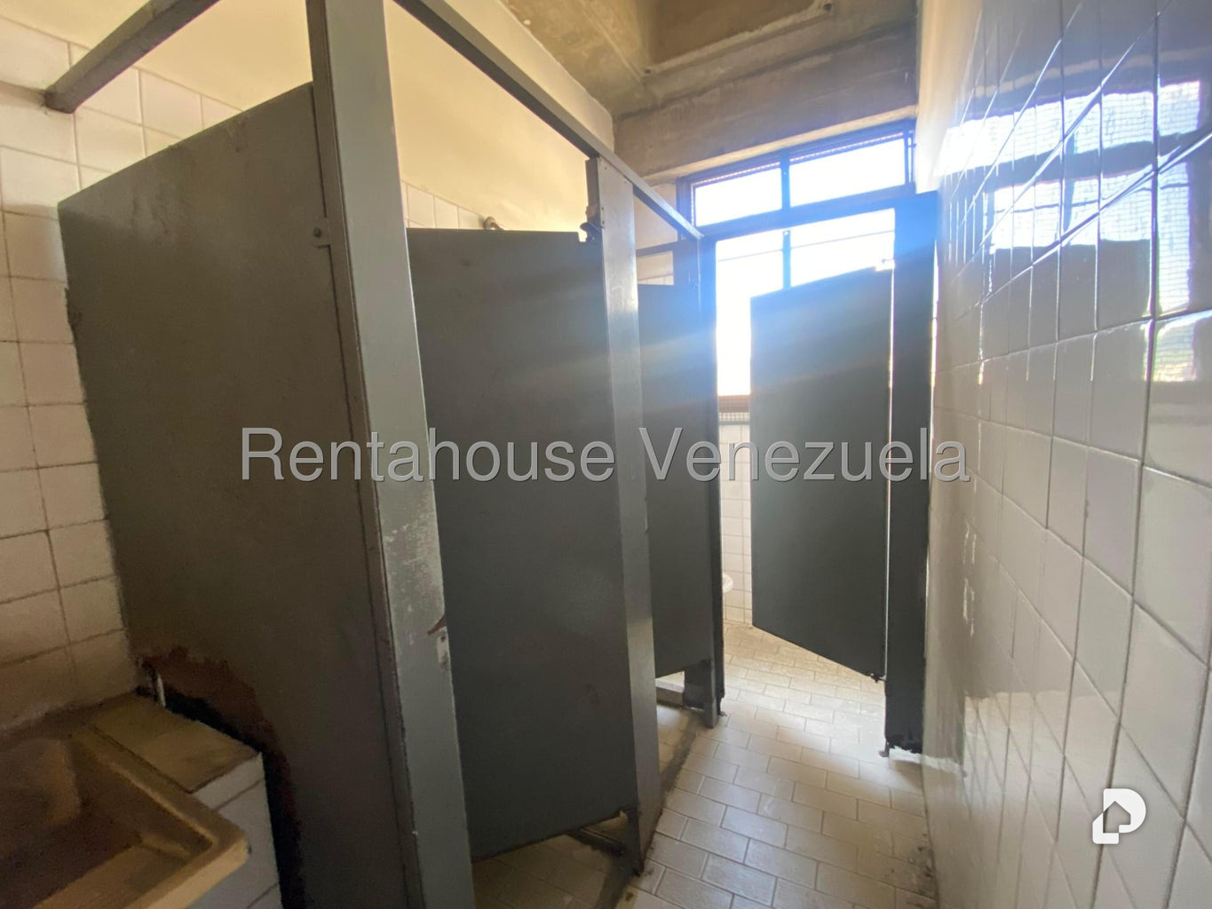 Local comercial en La Yaguara, Caracas – 20