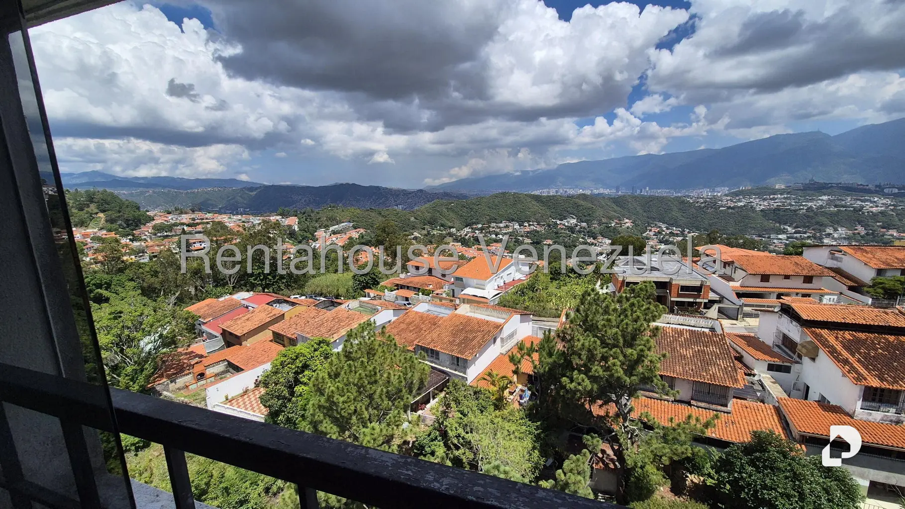 Penthouse in Lomas de Prados del Este, Caracas – 2