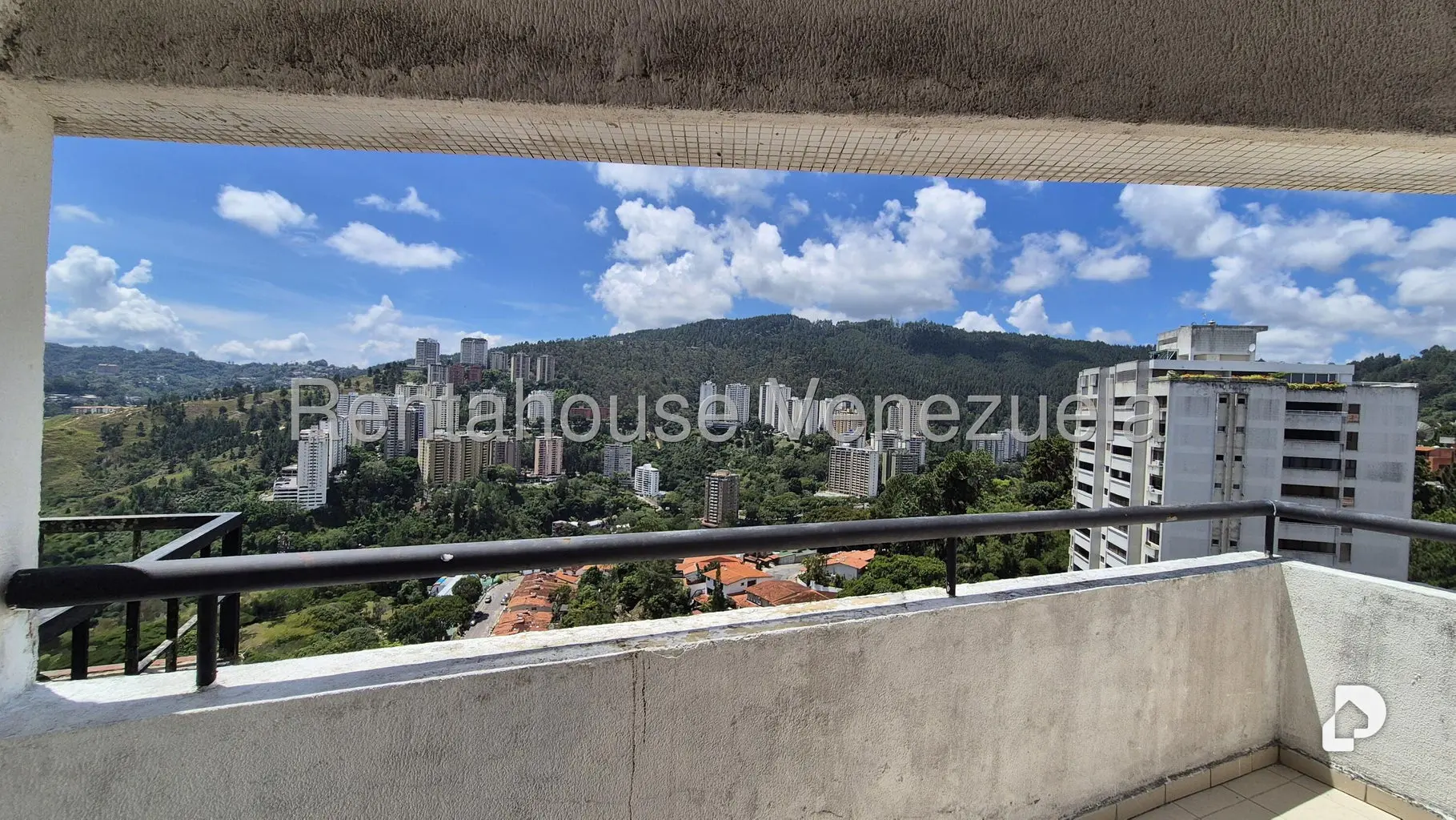 Penthouse in Lomas de Prados del Este, Caracas – 14