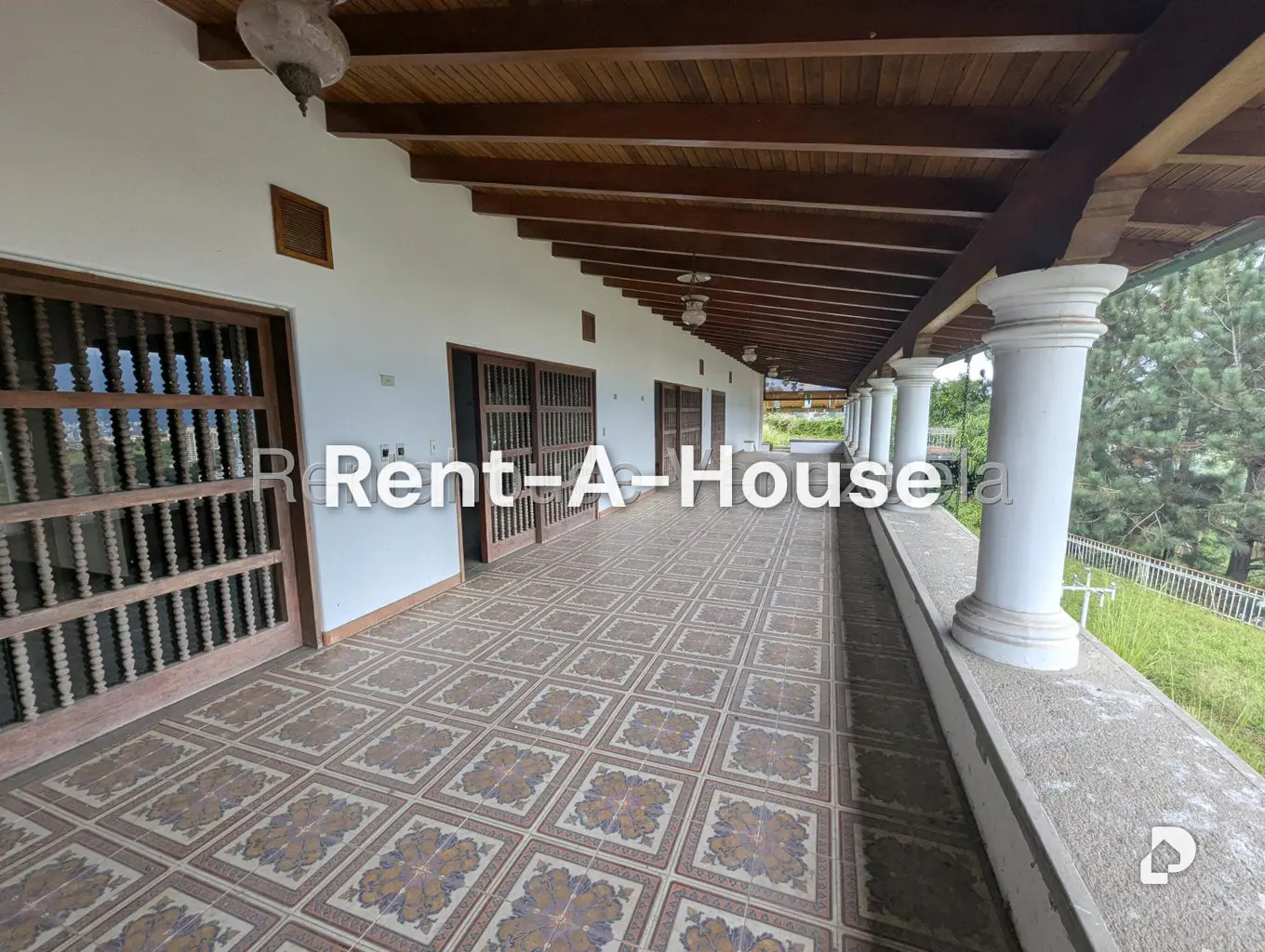 Casa en Cerro Verde, Caracas – 17