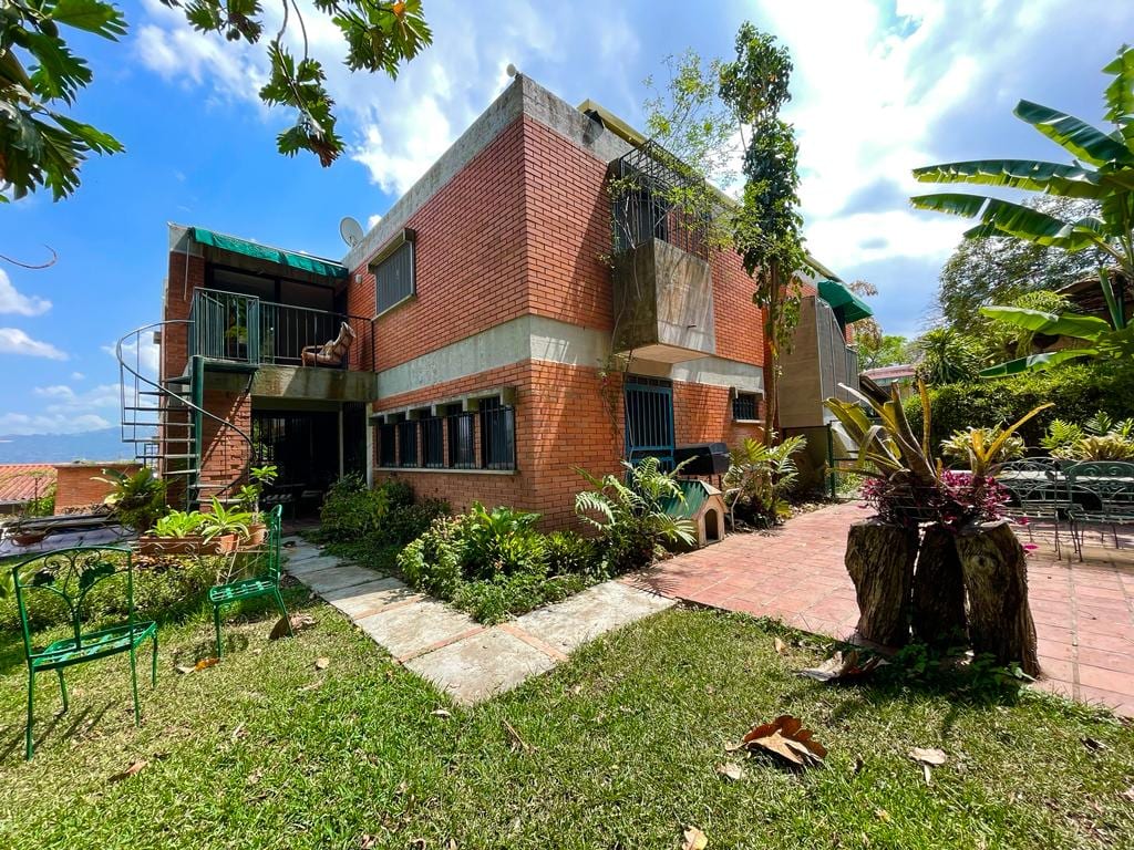 Casa en El Marqués, Caracas - 1