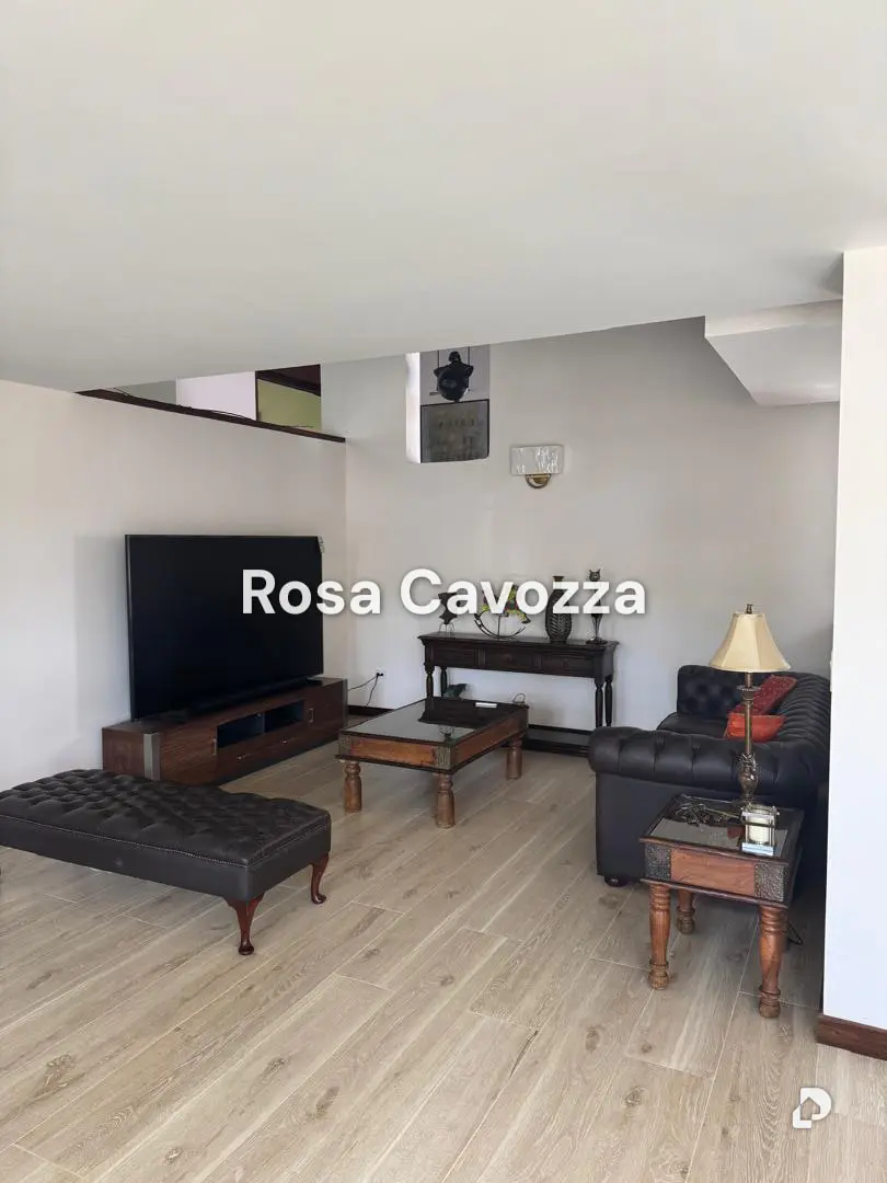 Casa en Los Chorros, Caracas – 12