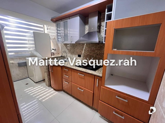 Apartamento en Urbanización El Centro, Maracay – 5