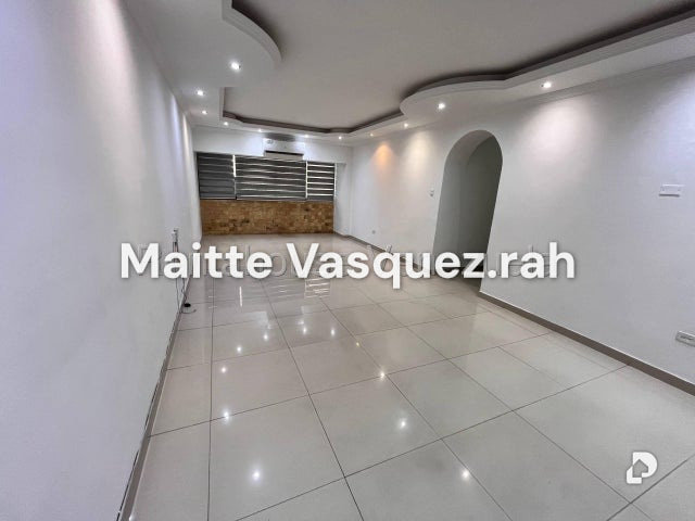 Apartamento en Urbanización El Centro, Maracay – 3