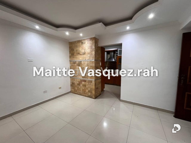 Apartamento en Urbanización El Centro, Maracay – 4