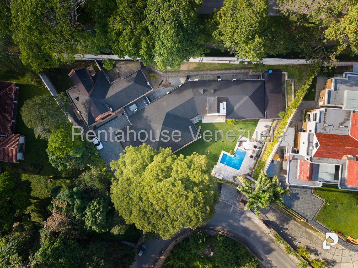 Casa en La Lagunita Country Club, Caracas – 2