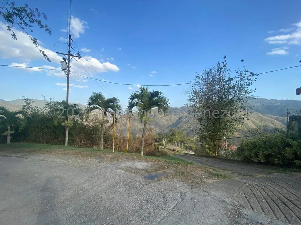Land in El Hatillo, Caracas - 1