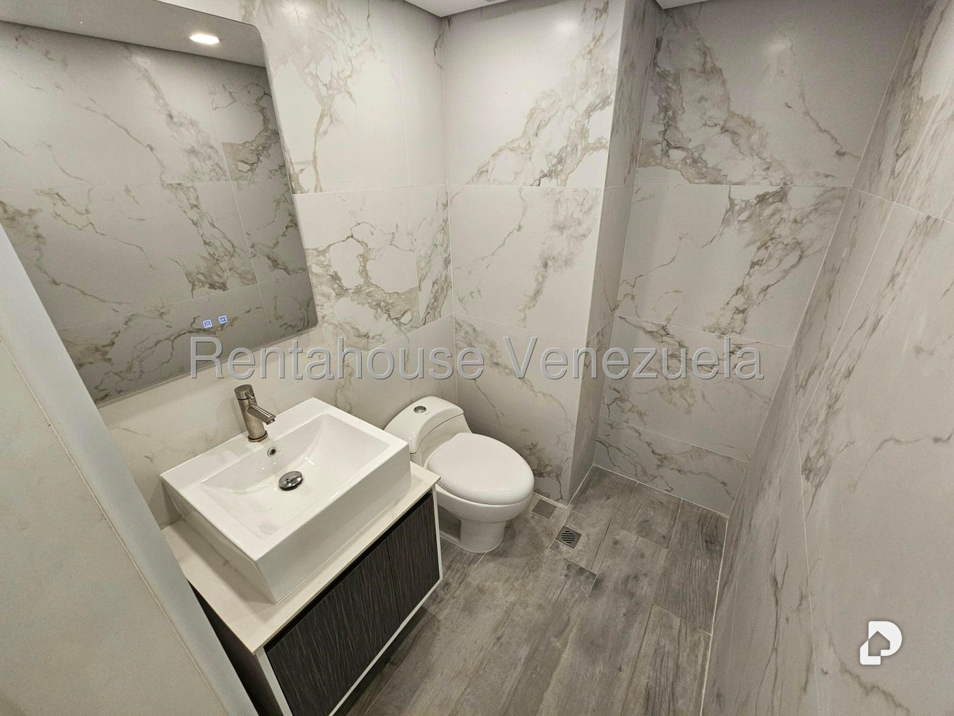 Apartamento en La Boyera, Caracas – 11