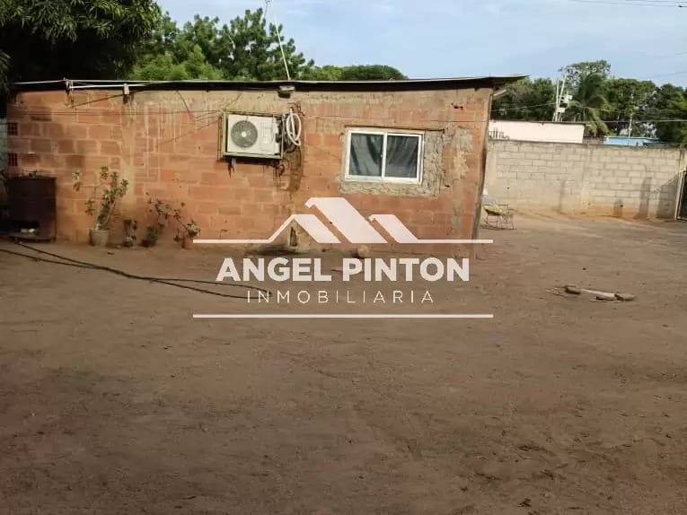 Land in Barrio Brisas de la Vanega, Maracaibo - 1