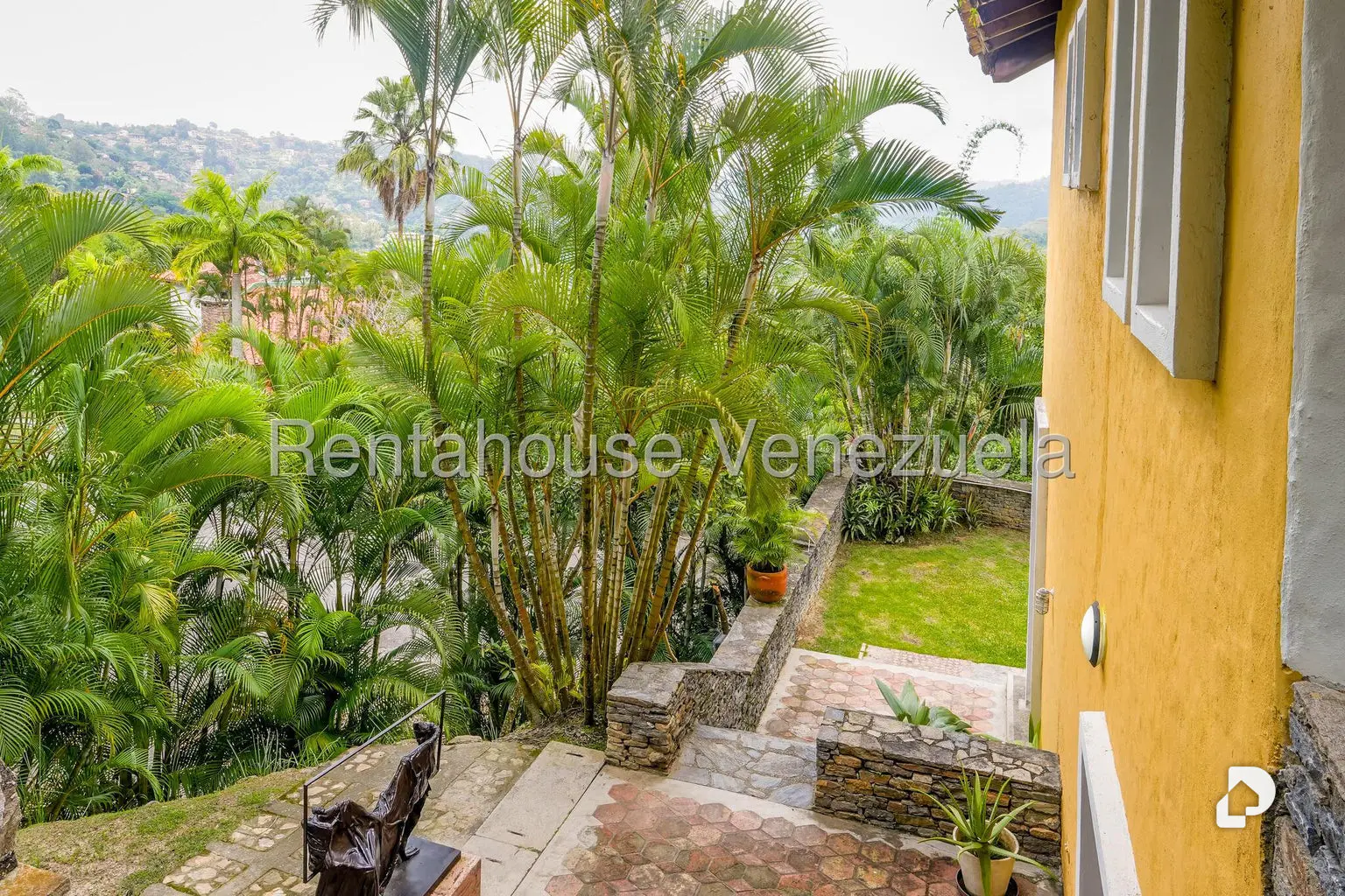 Casa en Oripoto, Caracas – 8