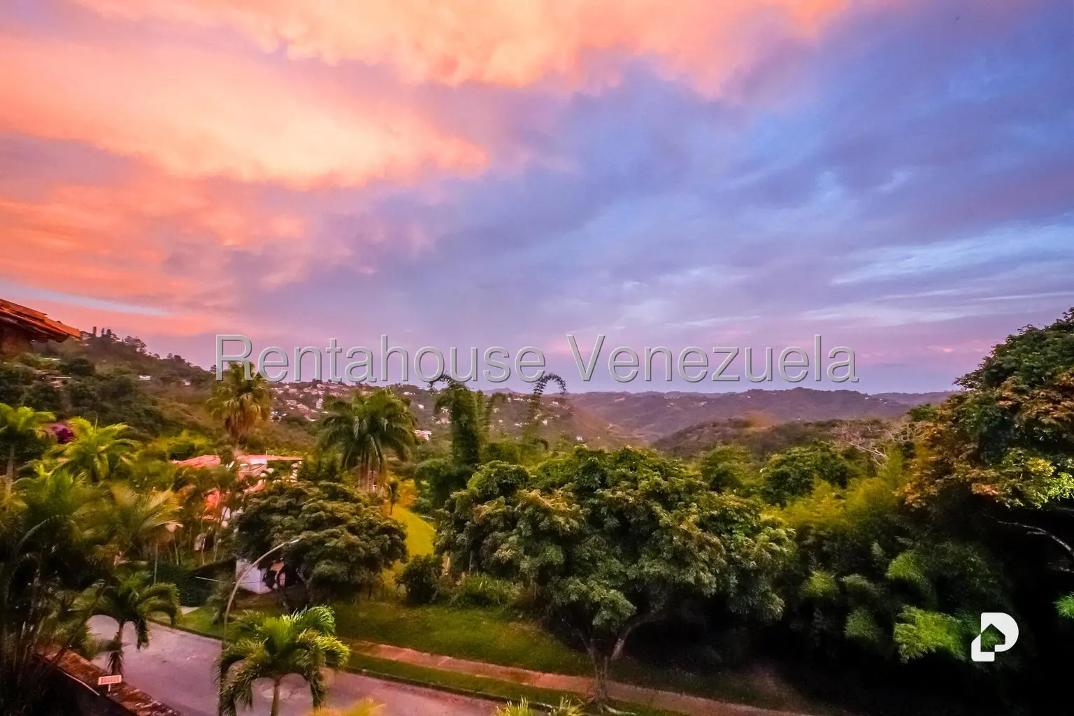 Casa en Oripoto, Caracas – 10