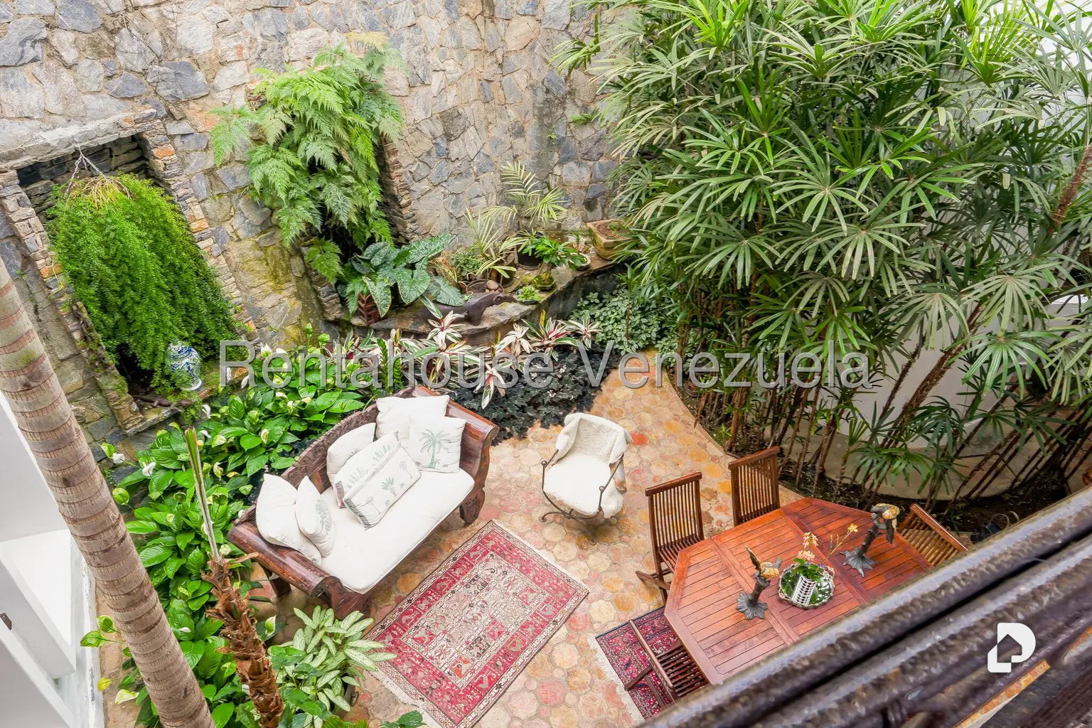 Casa en Oripoto, Caracas – 27