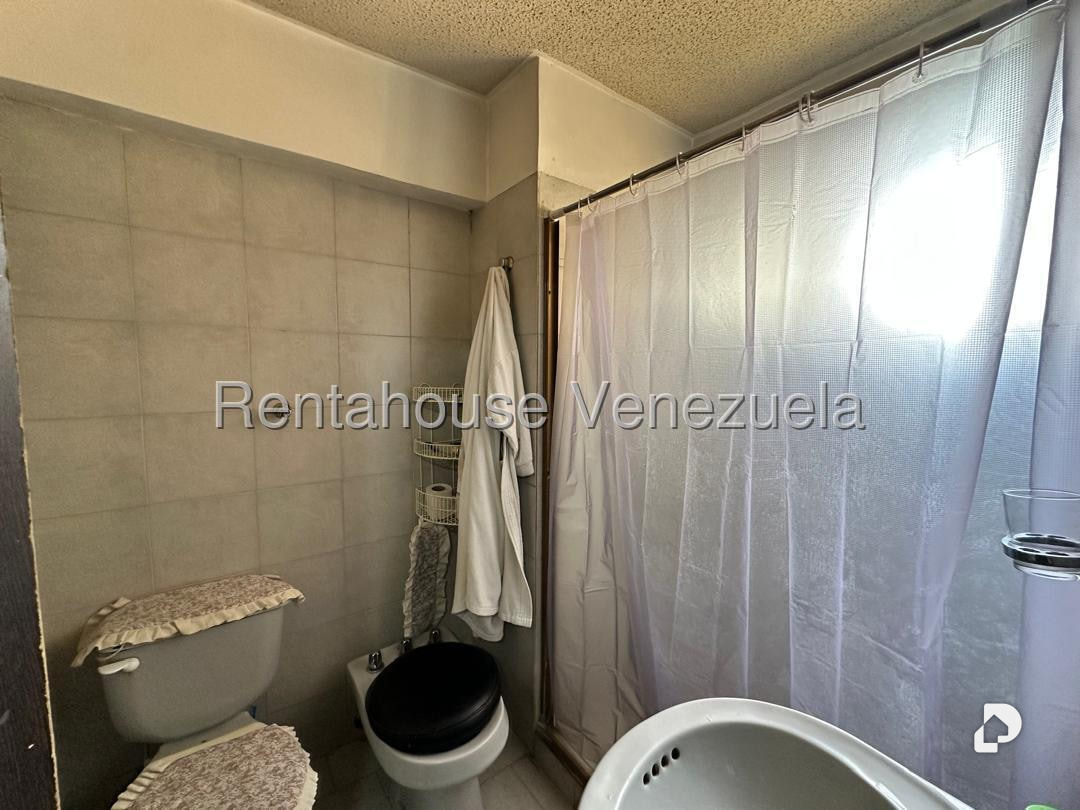 Apartamento en Valle Abajo, Caracas – 18